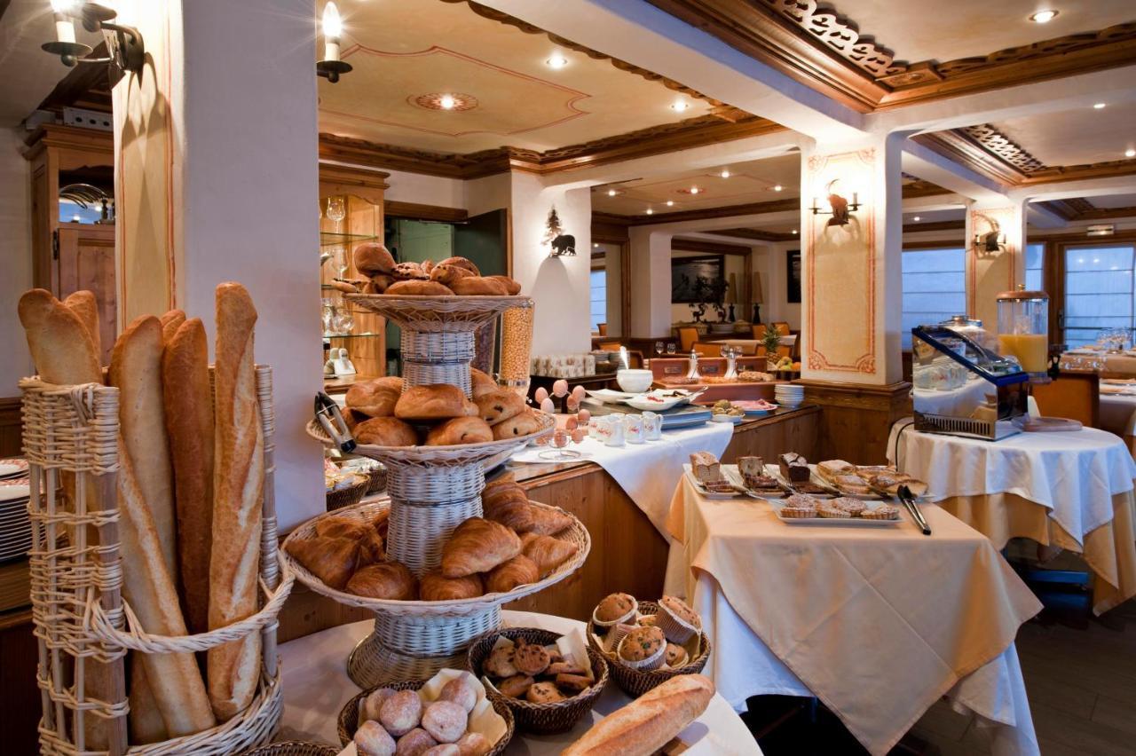 Hotel Les Sherpas Корчевел Екстериор снимка